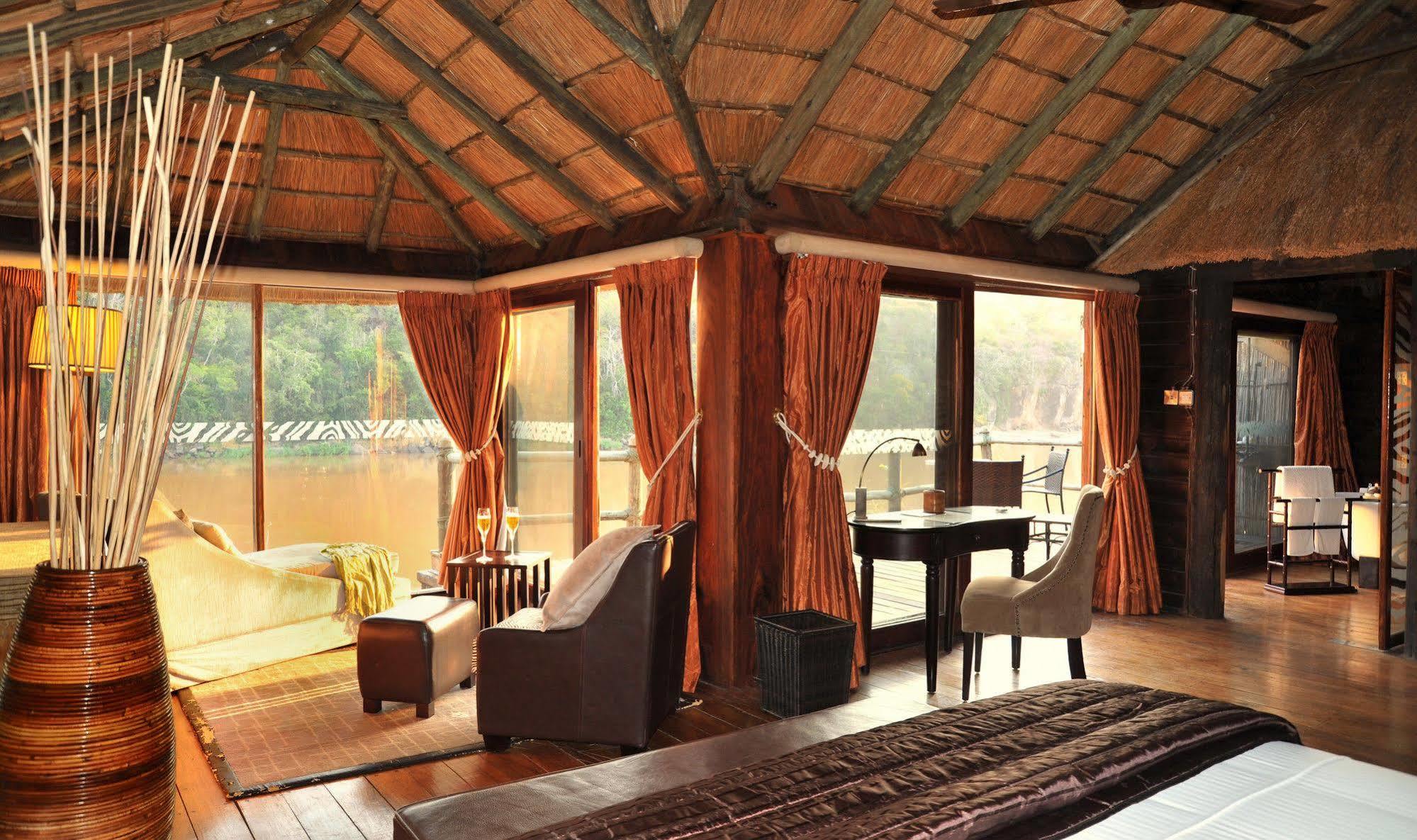 Serena Mivumo River Lodge Mkalinzu 外观 照片